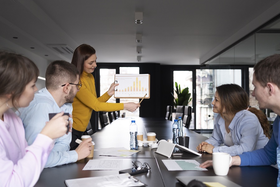 SEO Mastery Summit vs BrightonSEO: Which Conference Excels